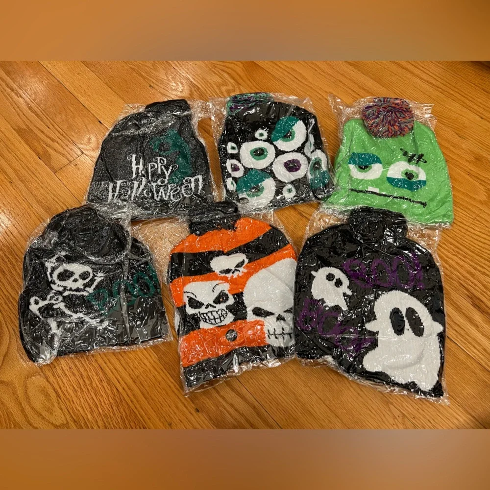 - 6 new hats Halloween